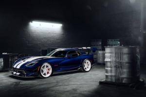 2016 Dodge Viper ACR on ADV.1 Wheels ADV06R M.V2 CS)