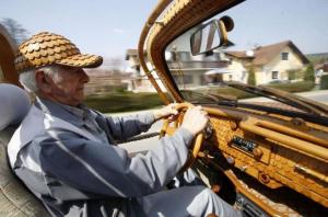 2014 Volkswagen Beetle in Wood