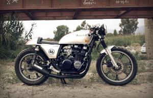 Аргентинский кафе рейсер Kawasaki KZ750