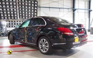 Краш-тесты Mercedes-Benz C-Class