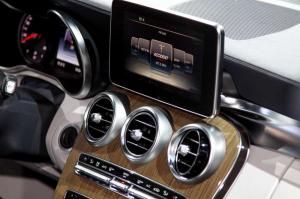 2015 Mercedes-Benz C-Class Live From Detroit 2014