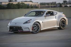 2015 Nissan 370Z Nismo US)
