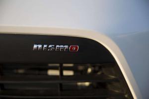 2015 Nissan 370Z Nismo US)