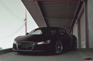 2014 Audi R8 Matte Black on HRE P40SC Wheels