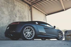 2014 Audi R8 Matte Black on HRE P40SC Wheels