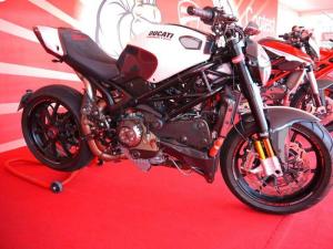 2012 Ducati Monster RR