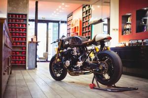 1996 Honda CB750 by Oficina MRS
