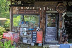 Old Car City
