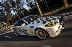 2014 BMW M5 by Akrapovic