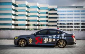 2014 BMW M5 by Akrapovic