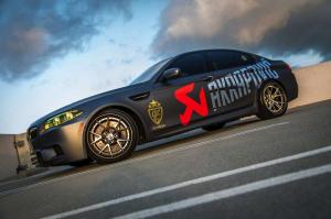 2014 BMW M5 by Akrapovic