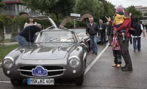 Парад автомобилей Mercedes-Benz 300SL