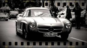Парад автомобилей Mercedes-Benz 300SL