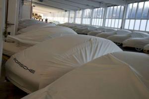 Автосклад Porsche в Штутгарде