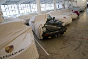 Автосклад Porsche в Штутгарде