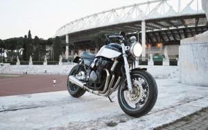2014 Suzuki GSX750 Inazuma BSTA by Fugar Metal Worker