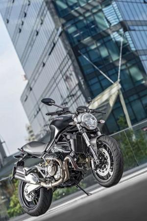 2015 Ducati Monster 821