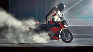 BMW S1000R: нейкед вместо спортбайка