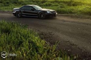 Mercedes-Benz SL Black Edition от Prior Design