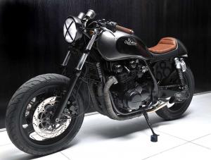 Kawasaki Zephyr 750: кафе рейсер La Boheme
