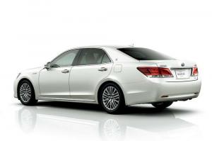 2014 Toyota Crown Majesta F Version