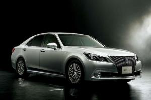 2014 Toyota Crown Majesta Four
