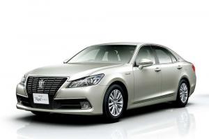 2014 Toyota Crown Royal Saloon G Hybrid