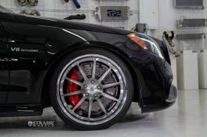 2014 Mercedes-Benz E63 AMG S by Titanio Automotive