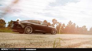 2014 Tesla Model S by ADV.1 Wheels