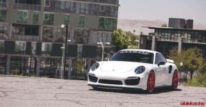 Американцы из Vivid Racing доработали Porsche 911 Turbo