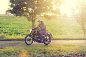 Спецверсия Kawasaki W800 Special Edition 2014: заметная яркость