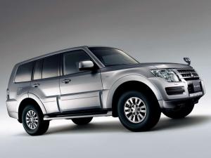 2014 Mitsubishi Pajero 5-Door JP)