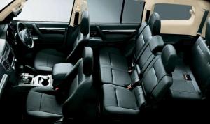 2014 Mitsubishi Pajero 5-Door JP)