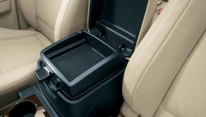2014 Mitsubishi Pajero 5-Door JP)