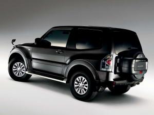 2014 Mitsubishi Pajero 3-Door JP)