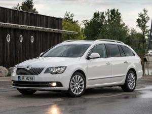Skoda Superb Combi 2013