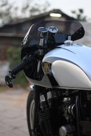 2014 Honda CBX750 M1-2 by Kerkus Cycles