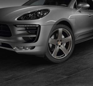 2014 Porsche Macan Sport Design Package