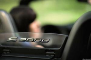Обворожительная девушка и Honda S2000