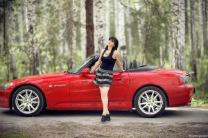 Обворожительная девушка и Honda S2000
