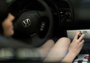 Обворожительная девушка и Honda S2000