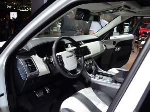 2014 Land Rover Range Rover Sport SVR Live From Moscow 2014