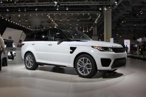 2014 Land Rover Range Rover Sport SVR Live From Moscow 2014