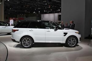 2014 Land Rover Range Rover Sport SVR Live From Moscow 2014