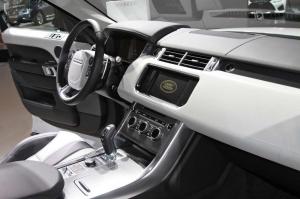 2014 Land Rover Range Rover Sport SVR Live From Moscow 2014