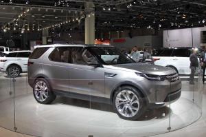 2014 Land Rover Discovery Vision Live From Moscow 2014