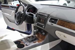 2014 Volkswagen Touareg Live From Moscow 2014