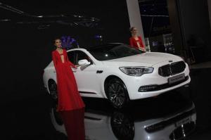 2014 Kia Quoris Live From Moscow 2014