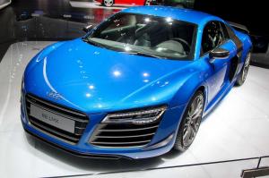 2014 Audi R8 LMX Live From Moscow 2014