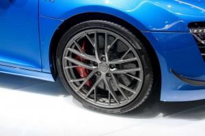 2014 Audi R8 LMX Live From Moscow 2014